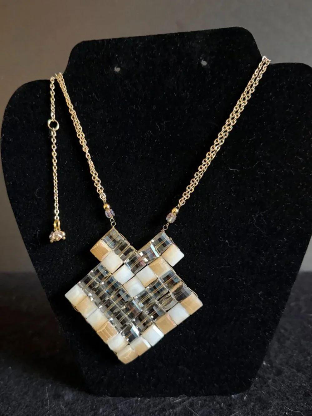 Chico’s Geometric Tan/Gray Statement Necklace Decorative Back Chain